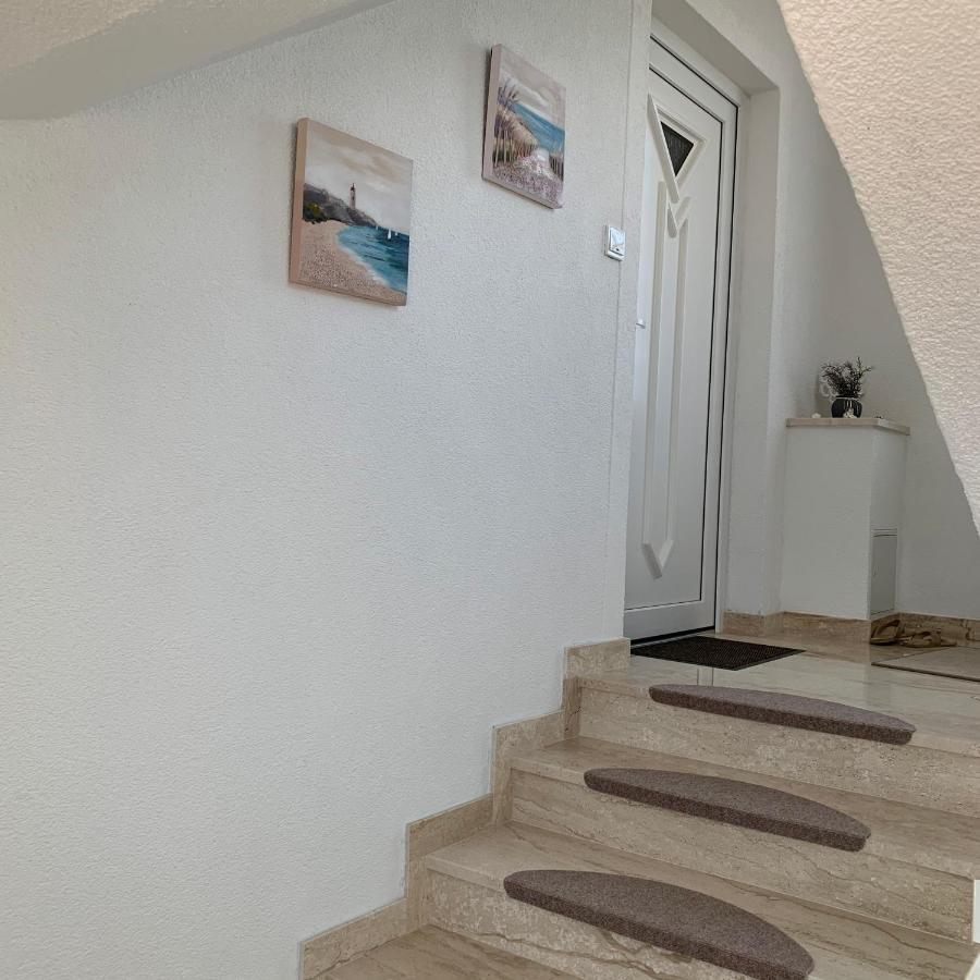 Apartments Mirela Vodice Esterno foto