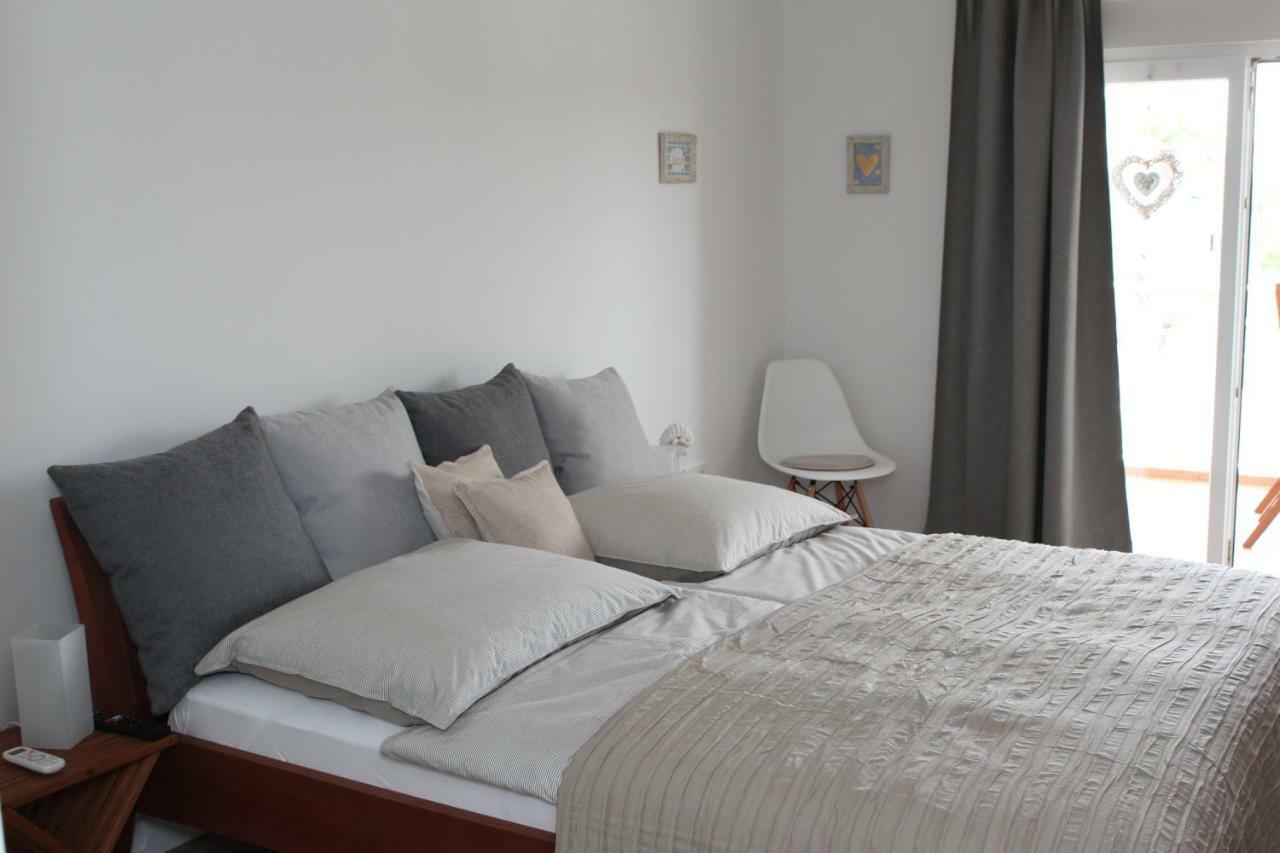 Apartments Mirela Vodice Esterno foto